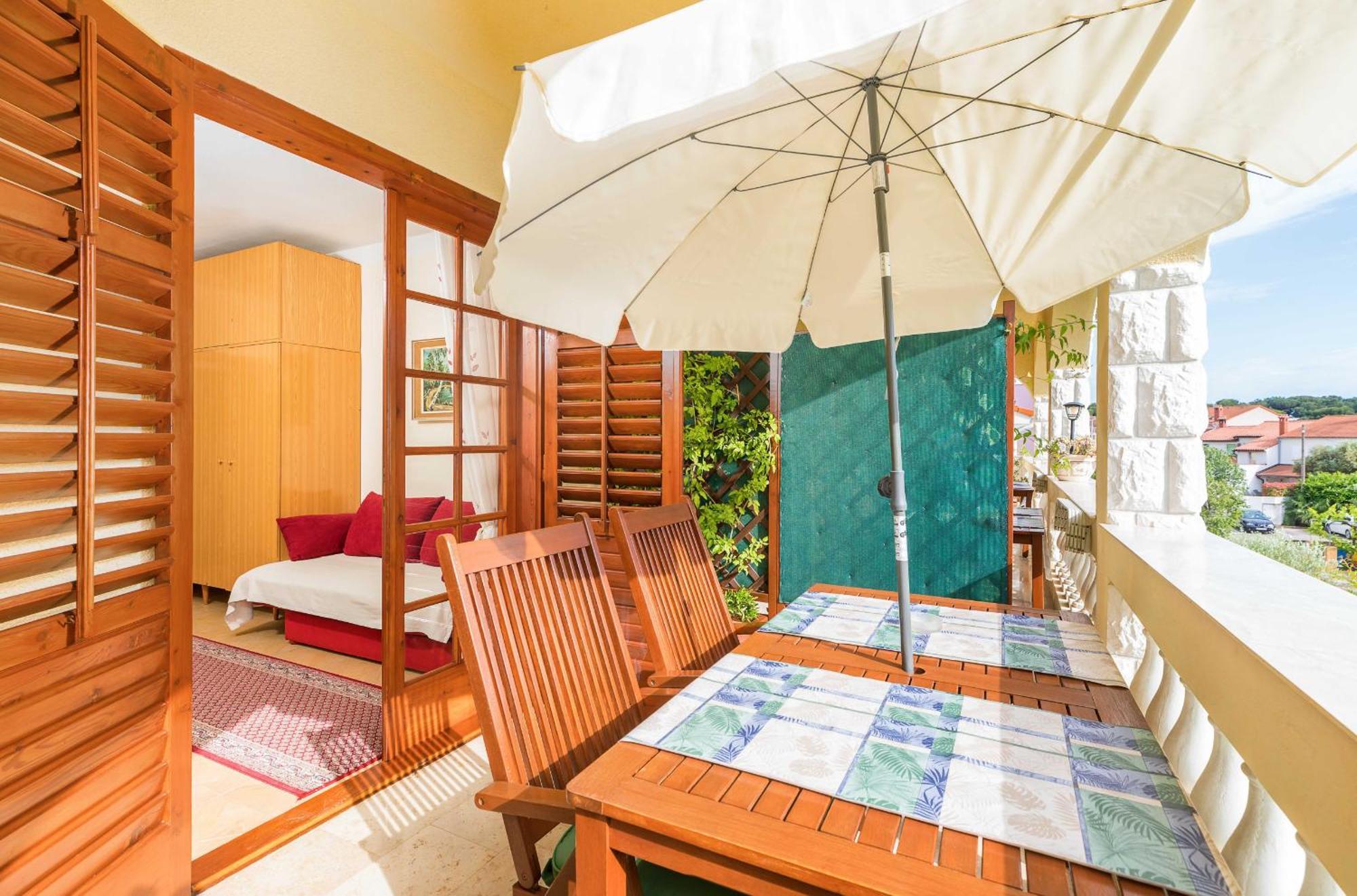 Villa Nada In Fazana - Near The Beach Exterior foto